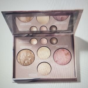 NWT Authentic Laura Geller  Face Palette